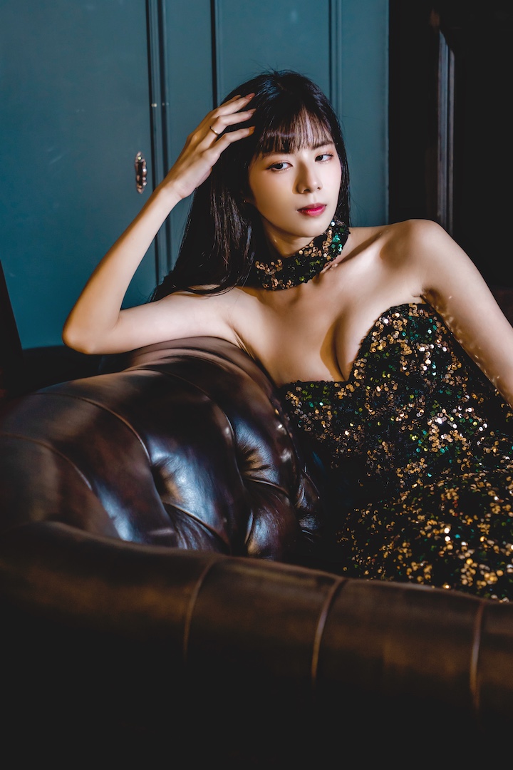 台中婚紗棚拍｜亮片禮服上身細節