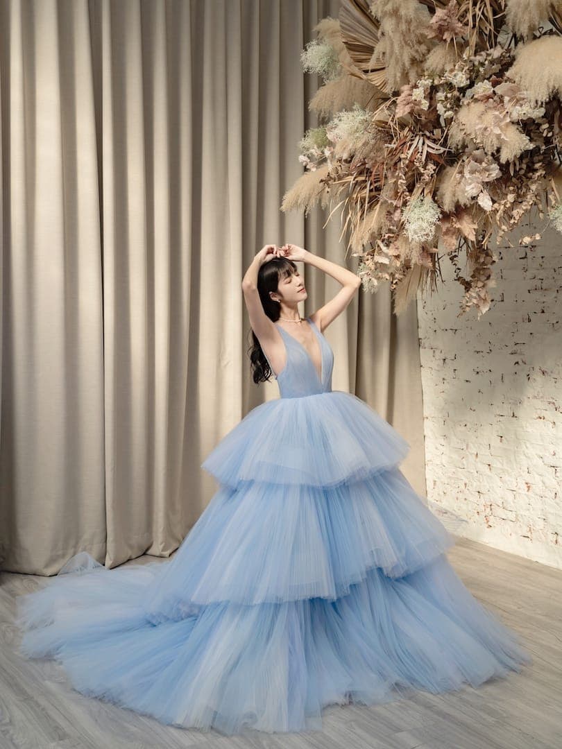 台中婚紗棚拍｜水藍婚紗全身照