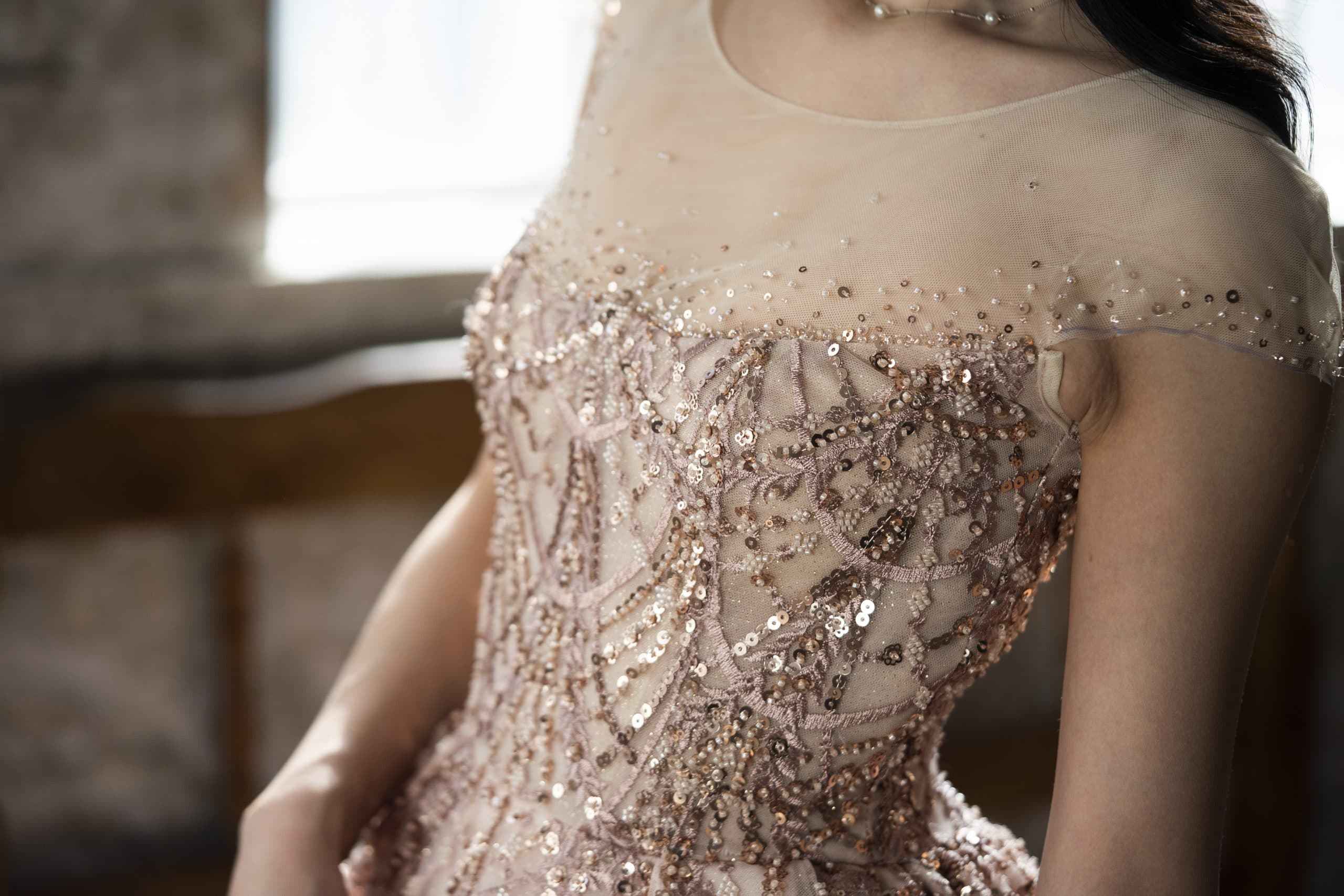 台中婚紗首選｜優雅浪漫婚紗｜刺繡與亮片優雅兼具