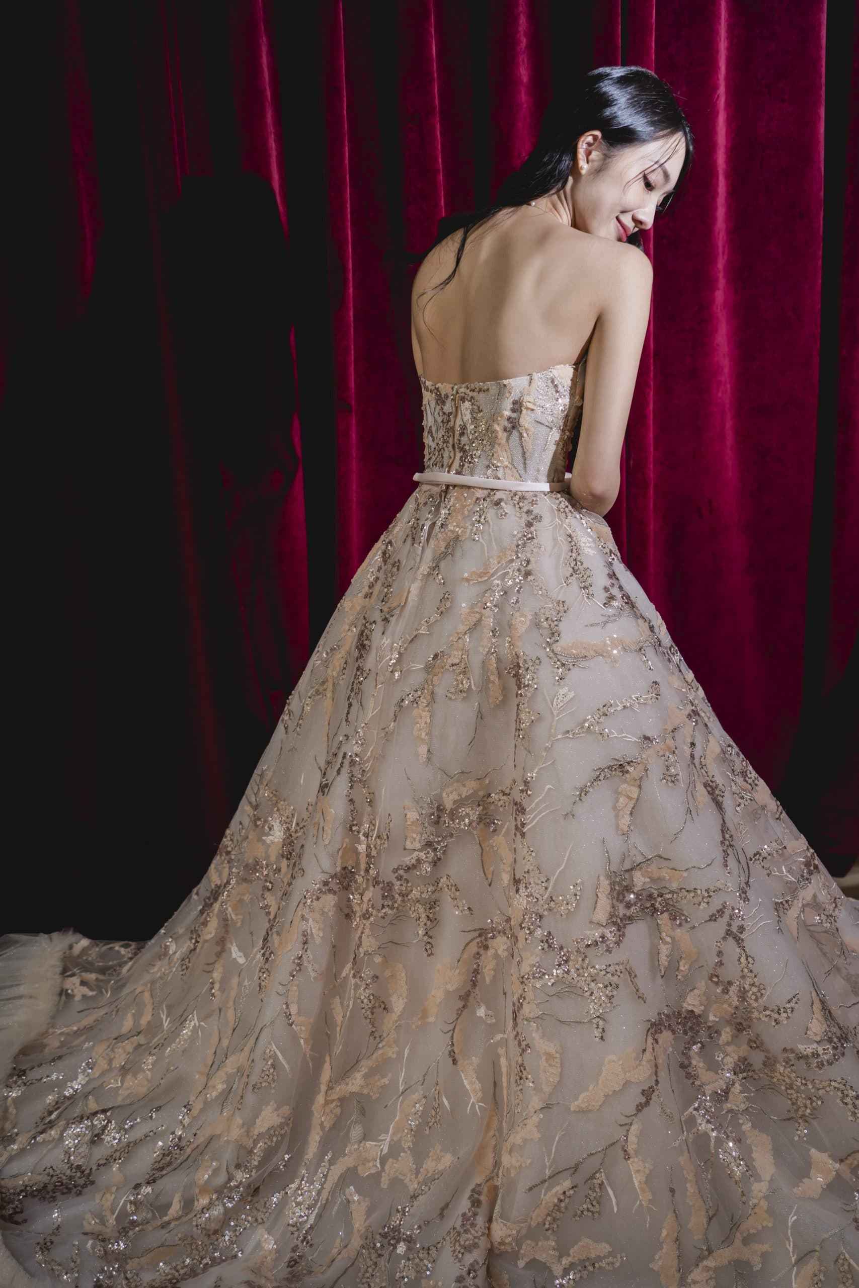 台中婚紗首選｜典雅仙氣婚紗｜甜美精緻刺繡