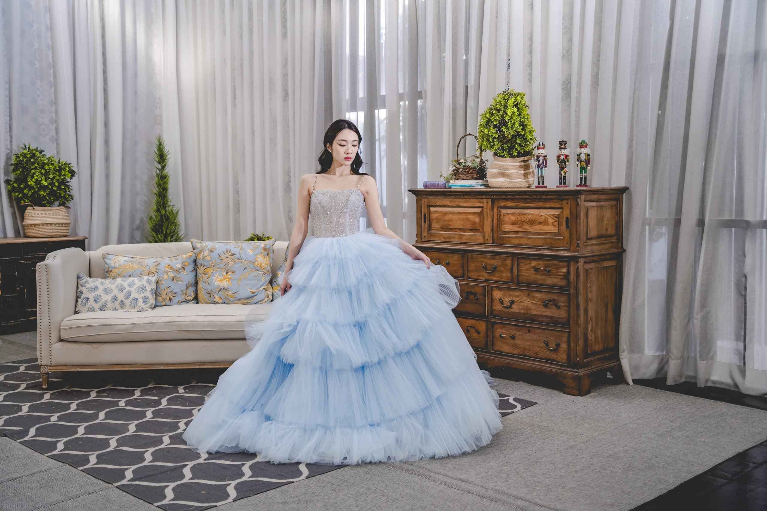台中婚紗首選｜絕美藍色澎裙禮服