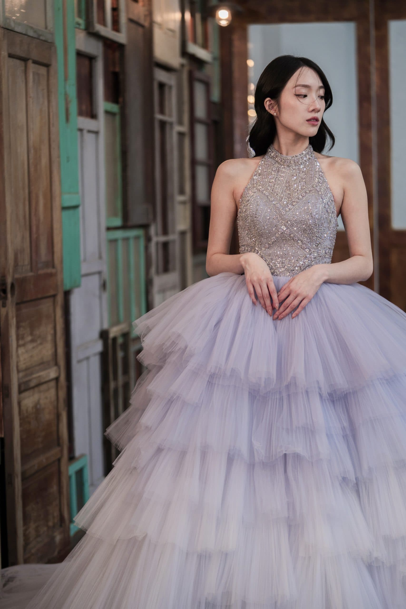 台中婚紗首選｜高領掛脖婚紗｜華麗澎裙裙擺