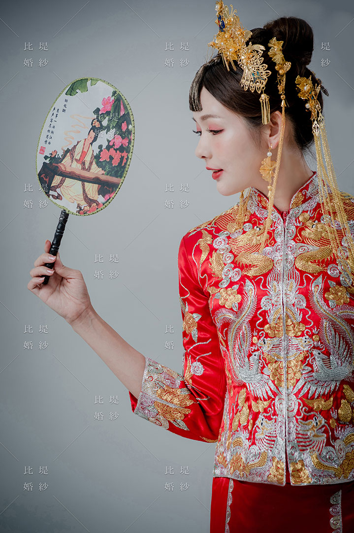 婚紗禮服 推薦 台中婚紗 比堤婚紗 龍鳳袴