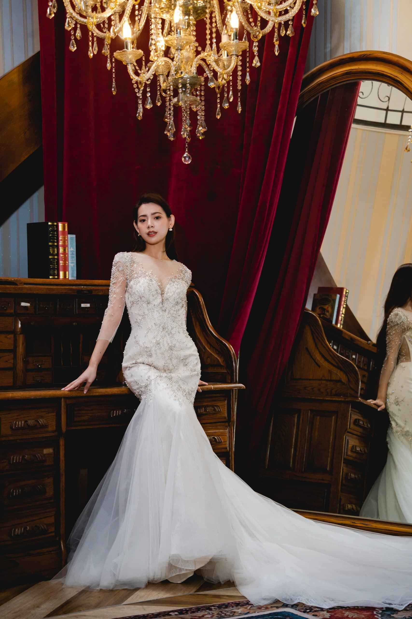 夢幻高級訂製婚紗品牌｜比堤婚紗｜皇室女王風全身照 