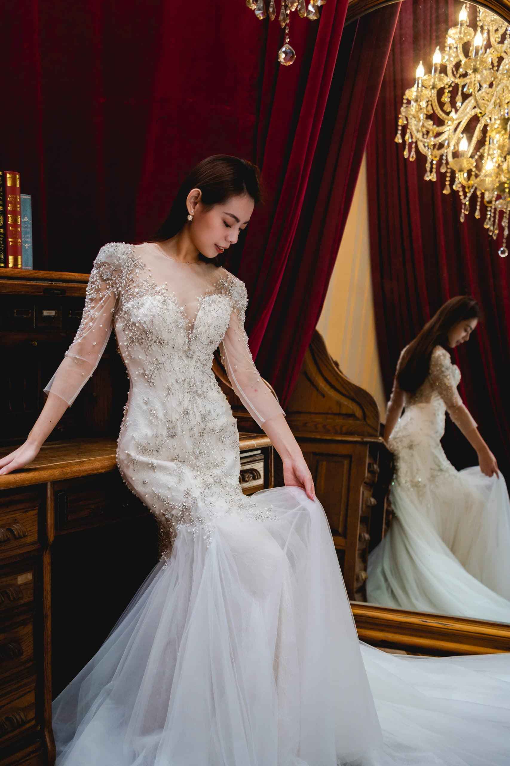 夢幻高級訂製婚紗品牌｜比堤婚紗｜皇室女王魚尾全身照2