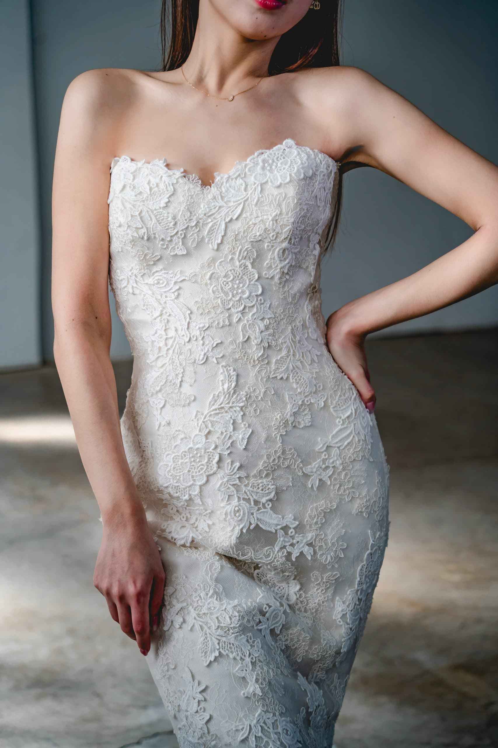 夢幻高級訂製婚紗品牌｜比堤婚紗｜蕾絲刺繡上身細節 
